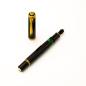 Preview: Pelikan M800 Old Style 1989-1997 Schwarz 18K M Nib Fountain-Pen Kappe Beschädigt
