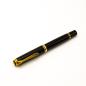 Preview: Pelikan M800 Old Style 1989-1997 Schwarz 18K M Nib Fountain-Pen Kappe Beschädigt