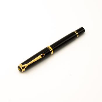 Pelikan M600 ab 1997 Schwarz 18K M Nib Fountain-Pen Füllfederhalter
