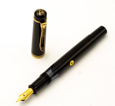 Pelikan M200 Schwarz Gold NOS old style Füller fountain-pen M Feder vergoldet