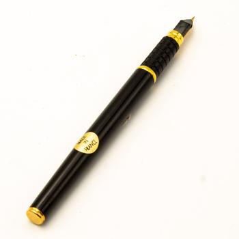 Waterman Exclusive Made in France Füllfederhalter Pen Schwarz Lacquer F 18K Nib