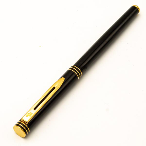 Waterman Exclusive Made in France Füllfederhalter Pen Schwarz Lacquer M 18K Nib