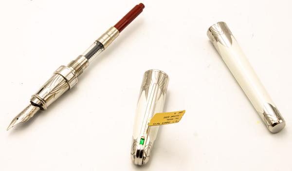 S.T. Dupont Taj Mahal Limited Edition 1000 Pen 18K M unused Füller